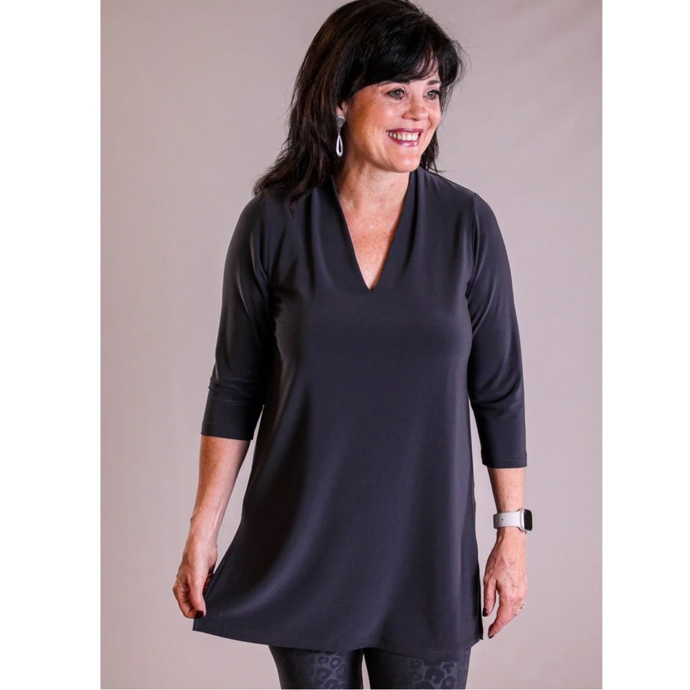 SYMPLI Deep V Neck Tunic with 3/4 Sleeve Eggplant Size 6 - Picture 6 of 8